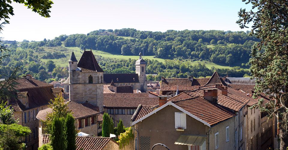 Enjoy the comfort of our 2, 3 or 4 star hotels throughout France