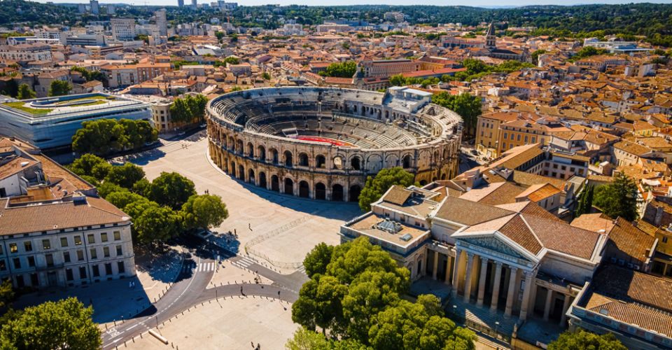 Enjoy the comfort of our 2, 3 or 4 star hotels throughout France