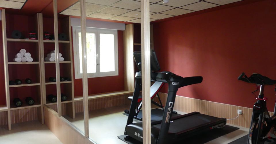 Enjoy the comfort of our 2, 3 or 4 star hotels throughout France
