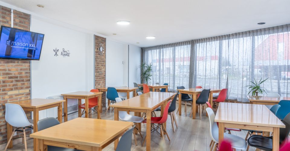 Enjoy the comfort of our 2, 3 or 4 star hotels throughout France