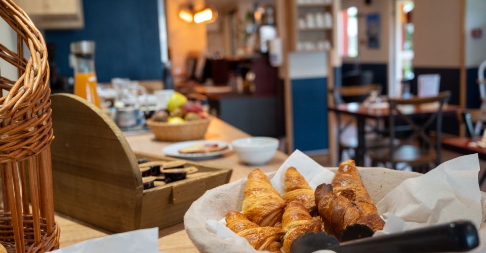 brit_hotel_villefranche_sur_saone_petit_dejeuner