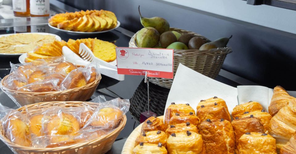 Petit-déjeuner au brit hotel de caen