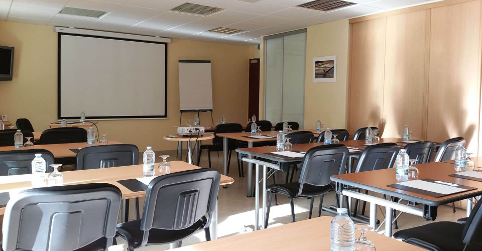 Meeting room at the Châteaudun hotel