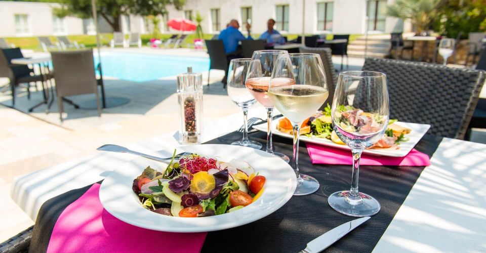 The terrace of the Atlantel restaurant