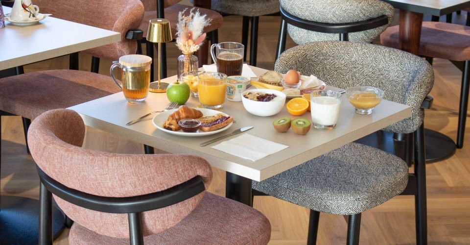 Breakfast at the Brit Hotel Avignon Sud