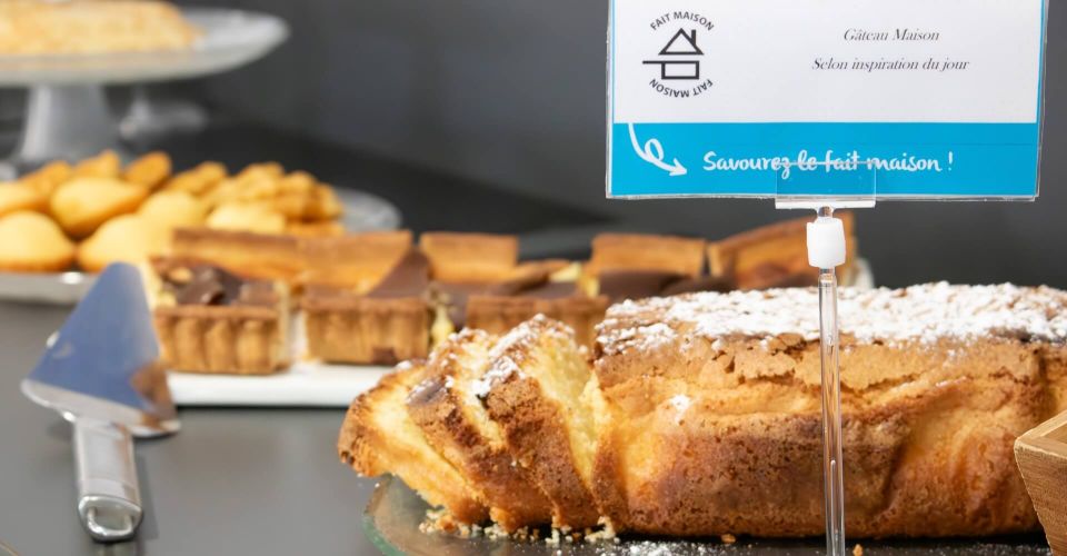 Mâcon's varied breakfast buffet