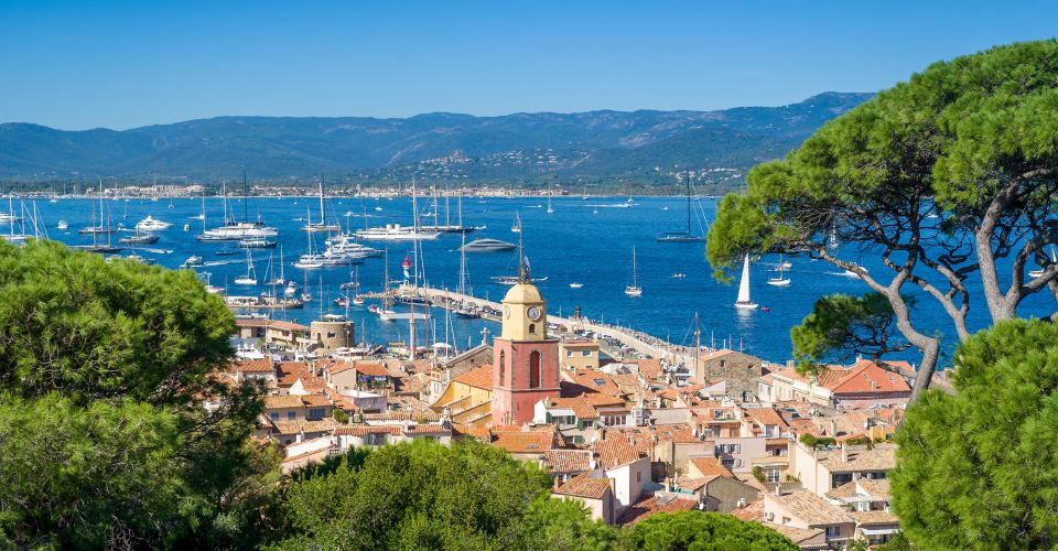 Profitez du confort de nos hôtels 2, 3 ou 4 étoiles sur l'ensemble de la France
