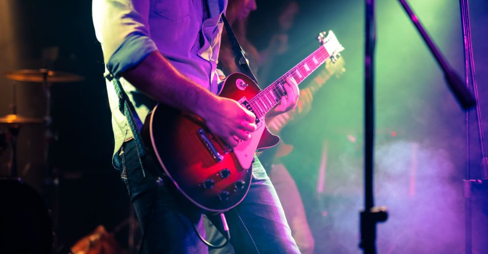 Enjoy the comfort of our 2, 3 or 4 star hotels throughout France