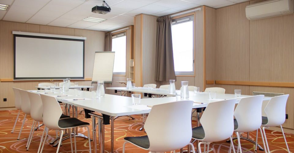 The seminar room at the Brit Hotel Toulouse