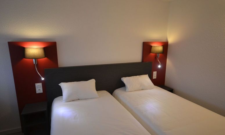 Enjoy the comfort of our 2, 3 or 4 star hotels throughout France