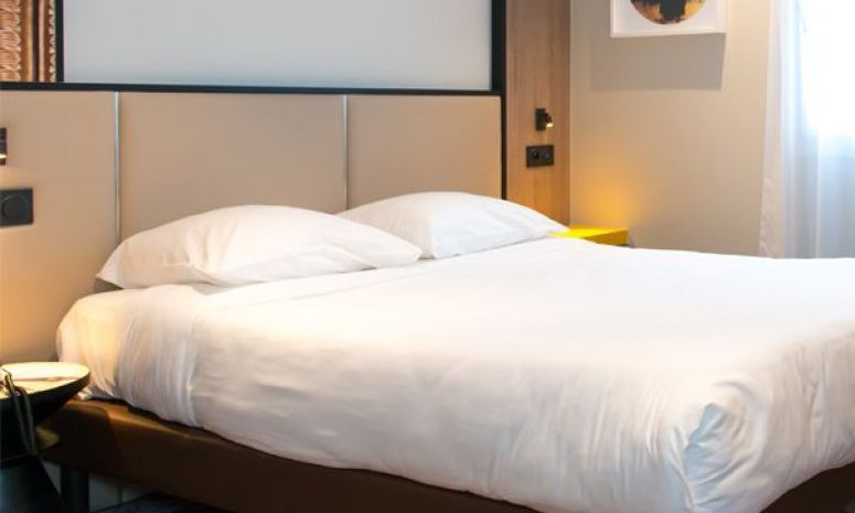 Enjoy the comfort of our 2, 3 or 4 star hotels throughout France