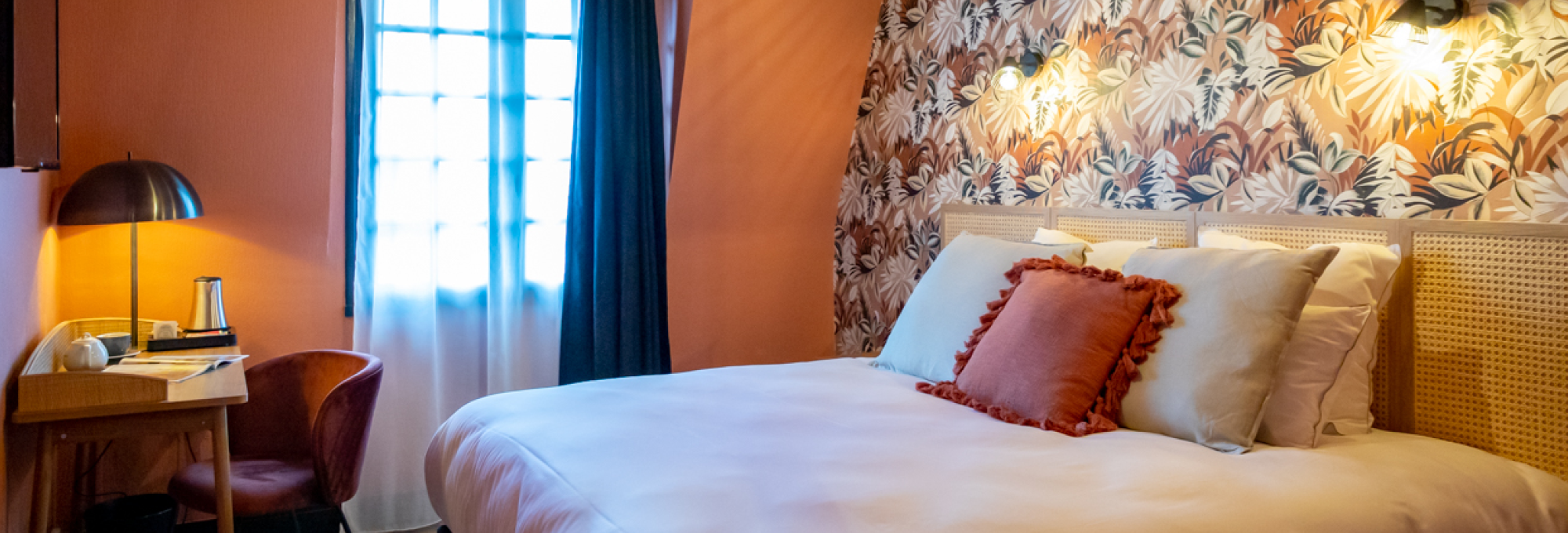 Enjoy the comfort of our 2, 3 or 4 star hotels throughout France