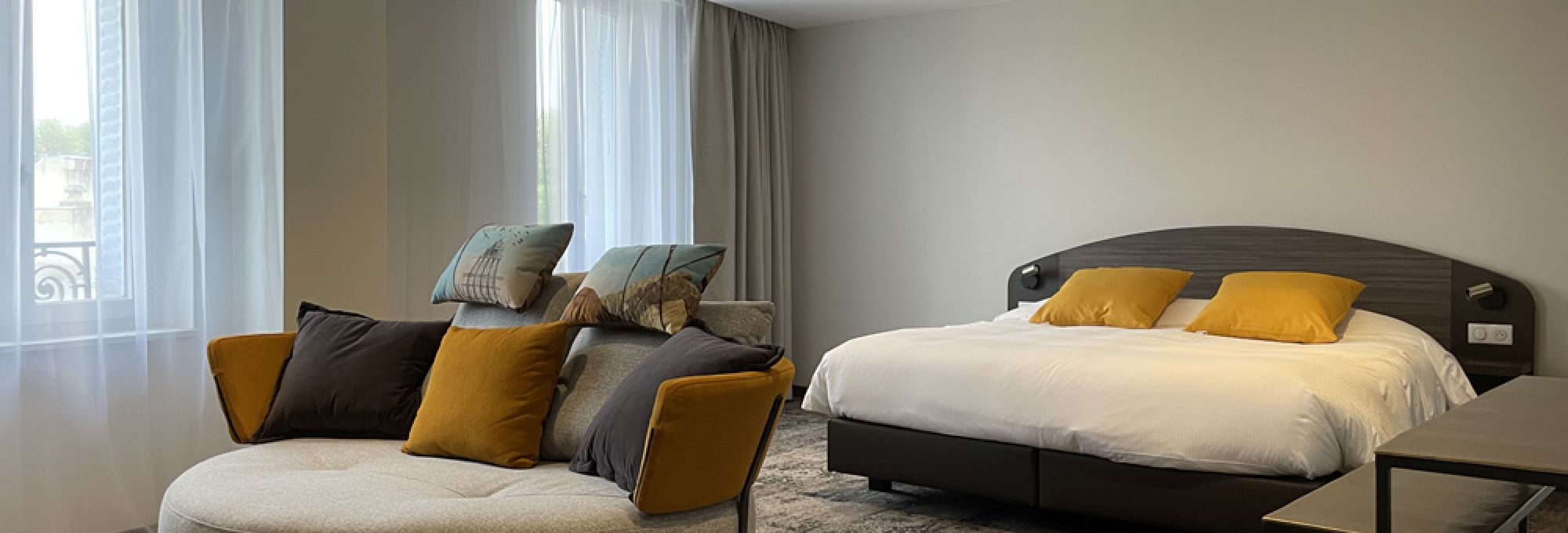 Enjoy the comfort of our 2, 3 or 4 star hotels throughout France