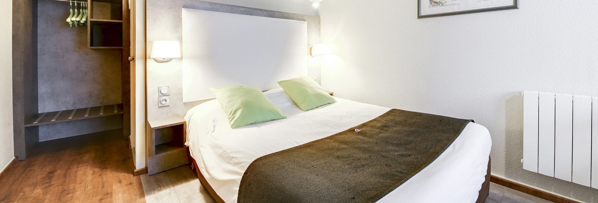 Enjoy the comfort of our 2, 3 or 4 star hotels throughout France