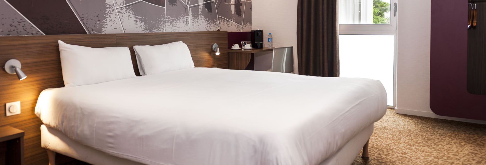 Enjoy the comfort of our 2, 3 or 4 star hotels throughout France