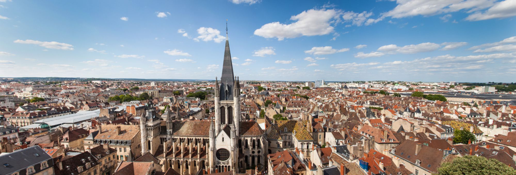 Profitez du confort de nos hôtels 2, 3 ou 4 étoiles sur l'ensemble de la France