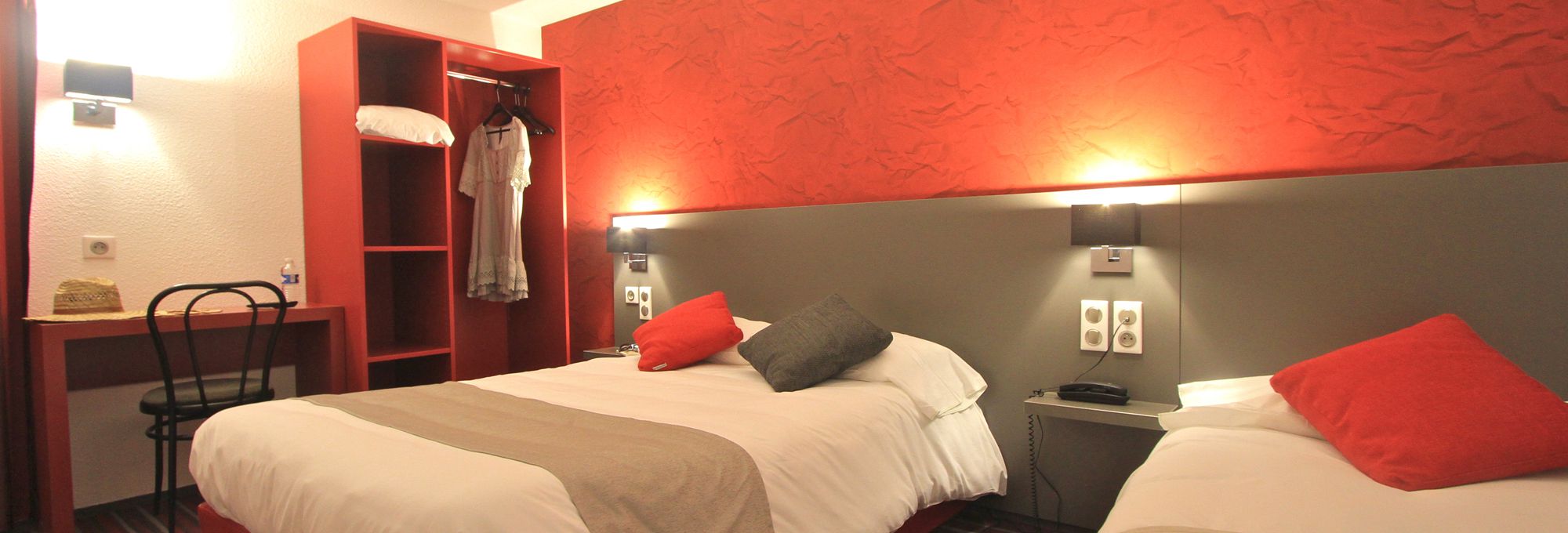 Enjoy the comfort of our 2, 3 or 4 star hotels throughout France