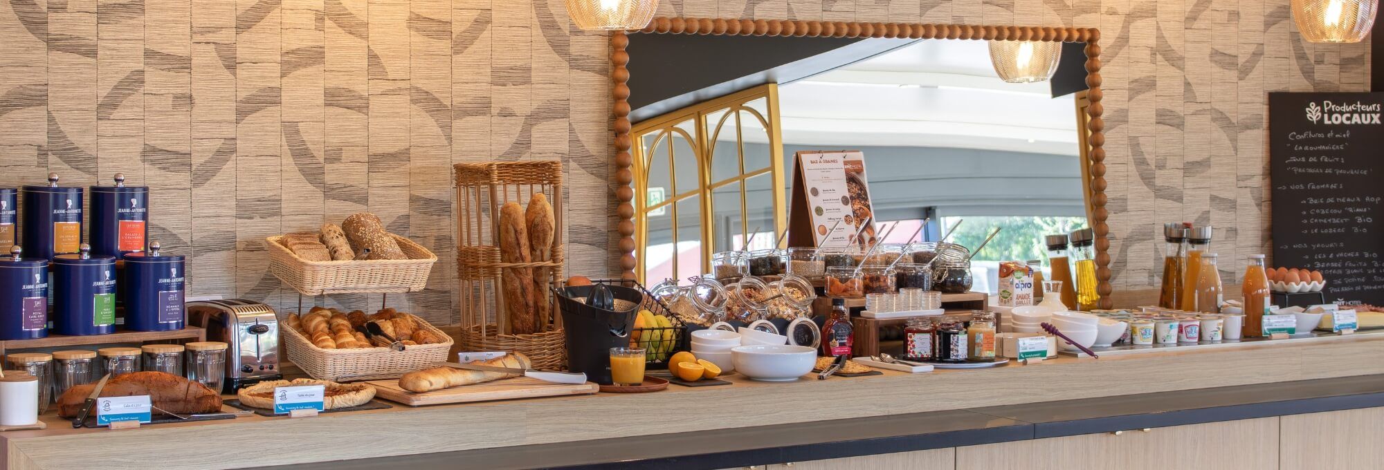 The all-you-can-eat breakfast buffet at the Brit Hotel Avignon Sud