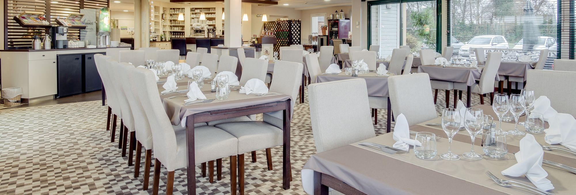 Enjoy the comfort of our 2, 3 or 4 star hotels throughout France