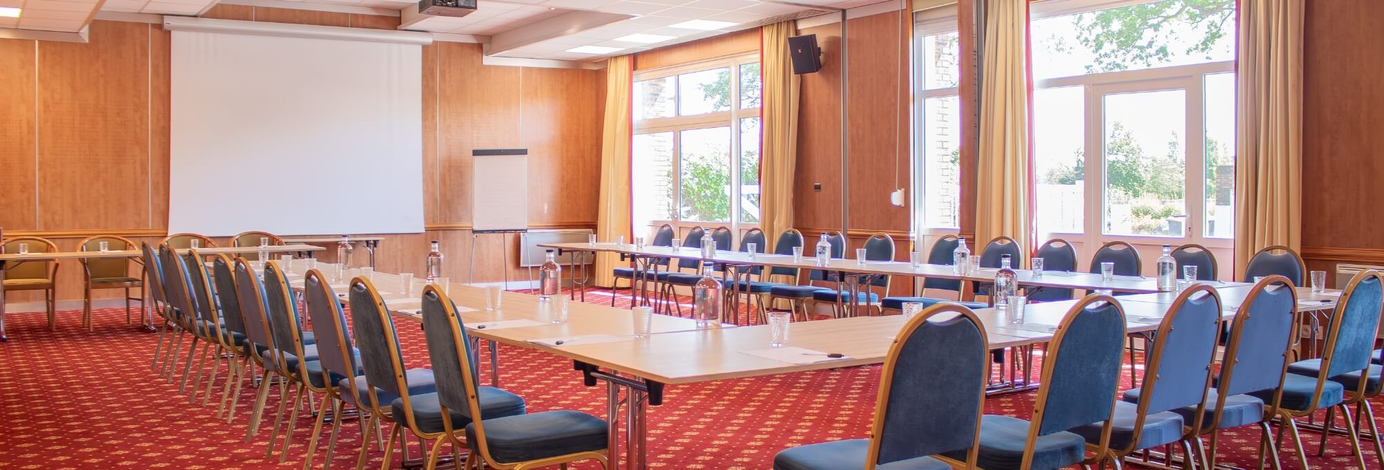 Nos 12 salles de séminaire climatisées