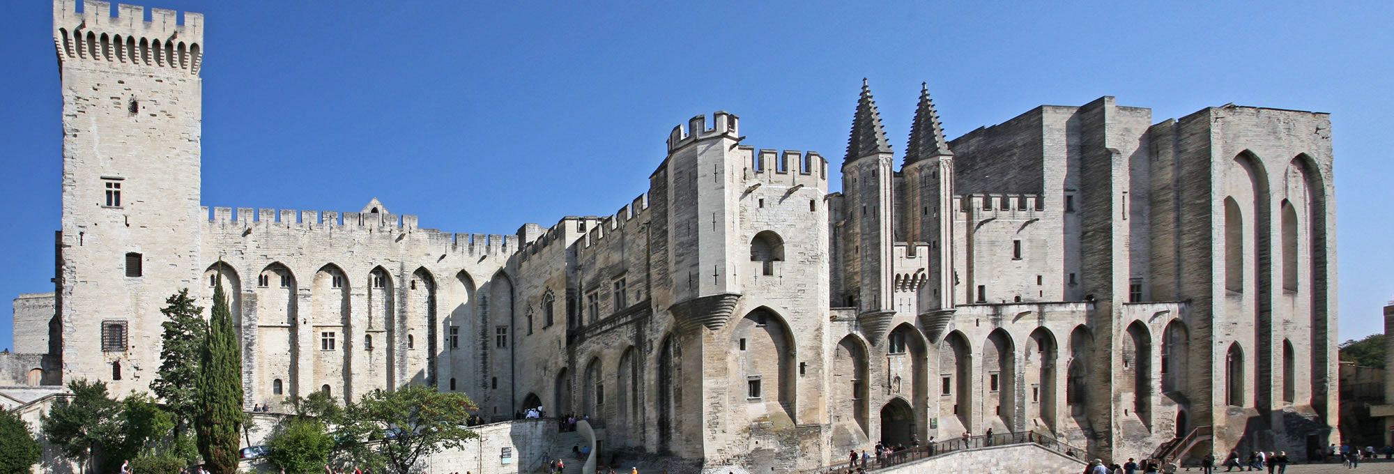 What to visit in Avignon?