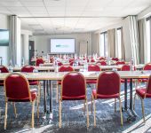 Enjoy the comfort of our 2, 3 or 4 star hotels throughout France