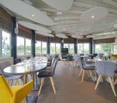 Enjoy the comfort of our 2, 3 or 4 star hotels throughout France
