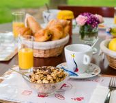 céréales bios au petit déjeuner de l'hôtel de Cesson-Sévigné