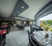 Enjoy the comfort of our 2, 3 or 4 star hotels throughout France