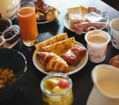 Enjoy the comfort of our 2, 3 or 4 star hotels throughout France