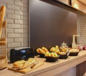 Le coin boulangerie, viennoiserie du Brit Hotel Brest Le Relecq