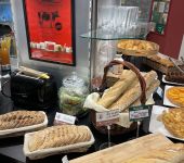 Enjoy the comfort of our 2, 3 or 4 star hotels throughout France