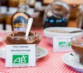 Pâte à tartiner sans huile de palme au petit-déjeuner à Blois