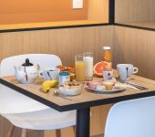 Enjoy the comfort of our 2, 3 or 4 star hotels throughout France