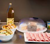 Le coin salé du petit-déjeuner au Brit Hotel Nantes St-Herblain