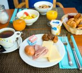 Un petit-déjeuner déjà servi à l'hôtel de saint-malo