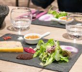 Enjoy the comfort of our 2, 3 or 4 star hotels throughout France