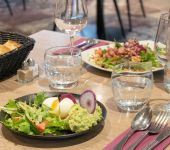 Enjoy the comfort of our 2, 3 or 4 star hotels throughout France