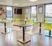 la salle petit-déjeuner du brit hotel dieppe