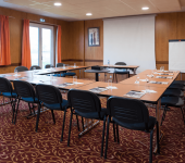 Fully equipped seminar room at the Brit Hotel Brest Le Relecq Kerhuon