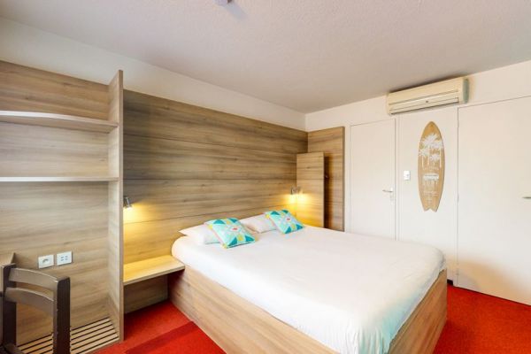 brit_hotel_tarbes_ibos_chambre_double_1