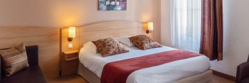 la chambre supérieure de l'établissement hôtelier de Châteaudun