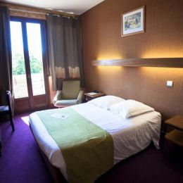Brit Hotel Les Mouflons