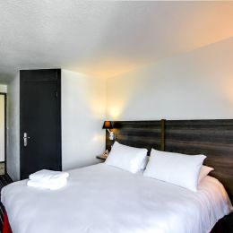 Brit Hotel Reims La Neuvillette