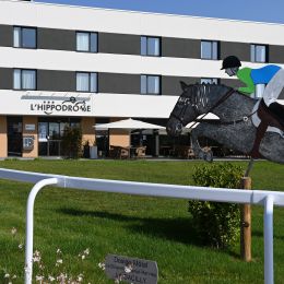 Brit Hotel de l’Hippodrome - Ploërmel