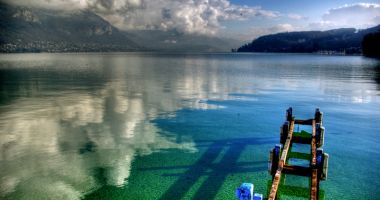 Recharge your batteries at Lake Annecy