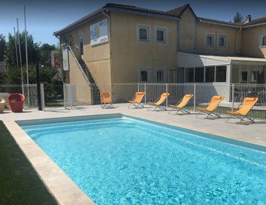 Salon de Provence - 97km
