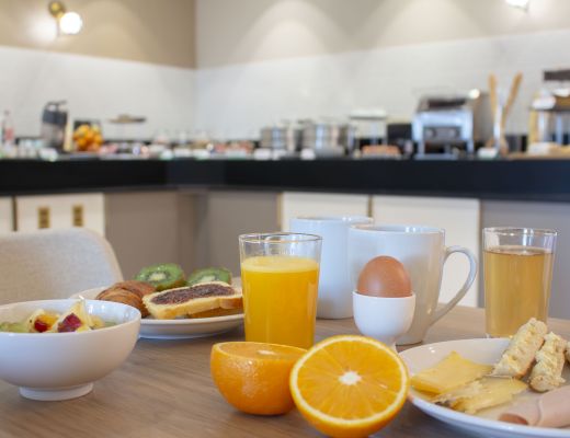 Le petit-déjeuner à table Limoges