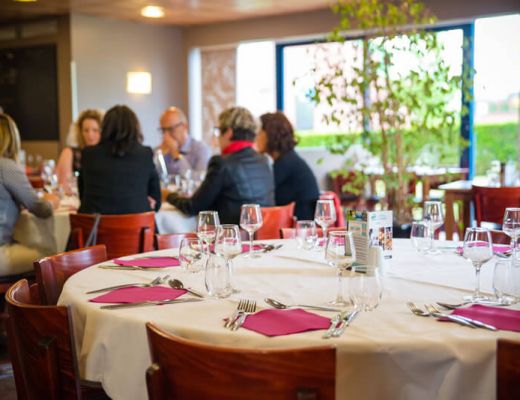 The restaurant room in Saint-Grégoire