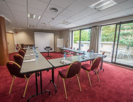 Séminaire à l'hôtel près d'Angers